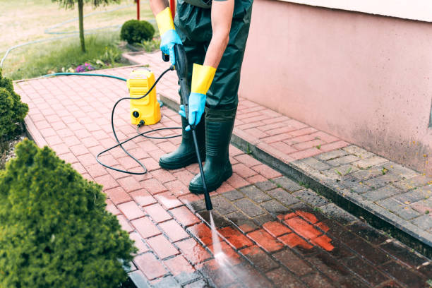 Best Pool Deck Cleaning  in Millbrae, CA
